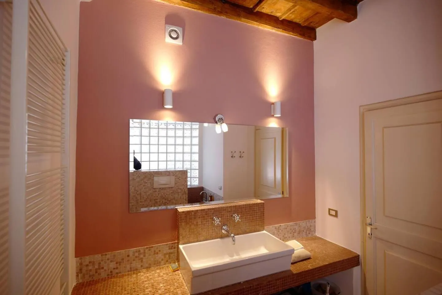 Navigli Darsena - Luxury Apartment With Balcony Milan Italy