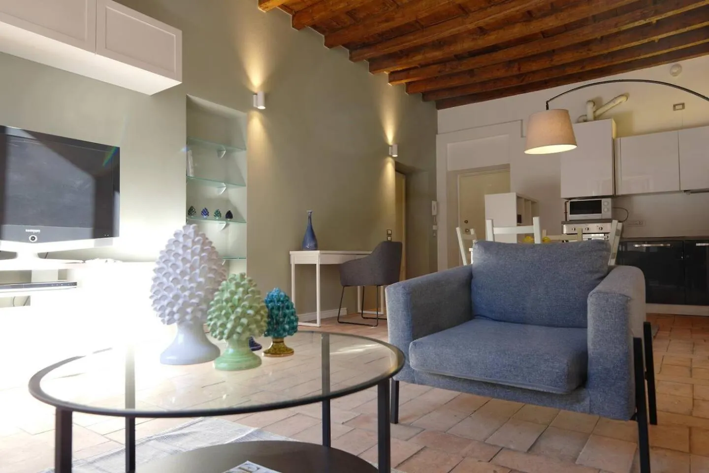 Navigli Darsena - Luxury Apartment With Balcony Milan