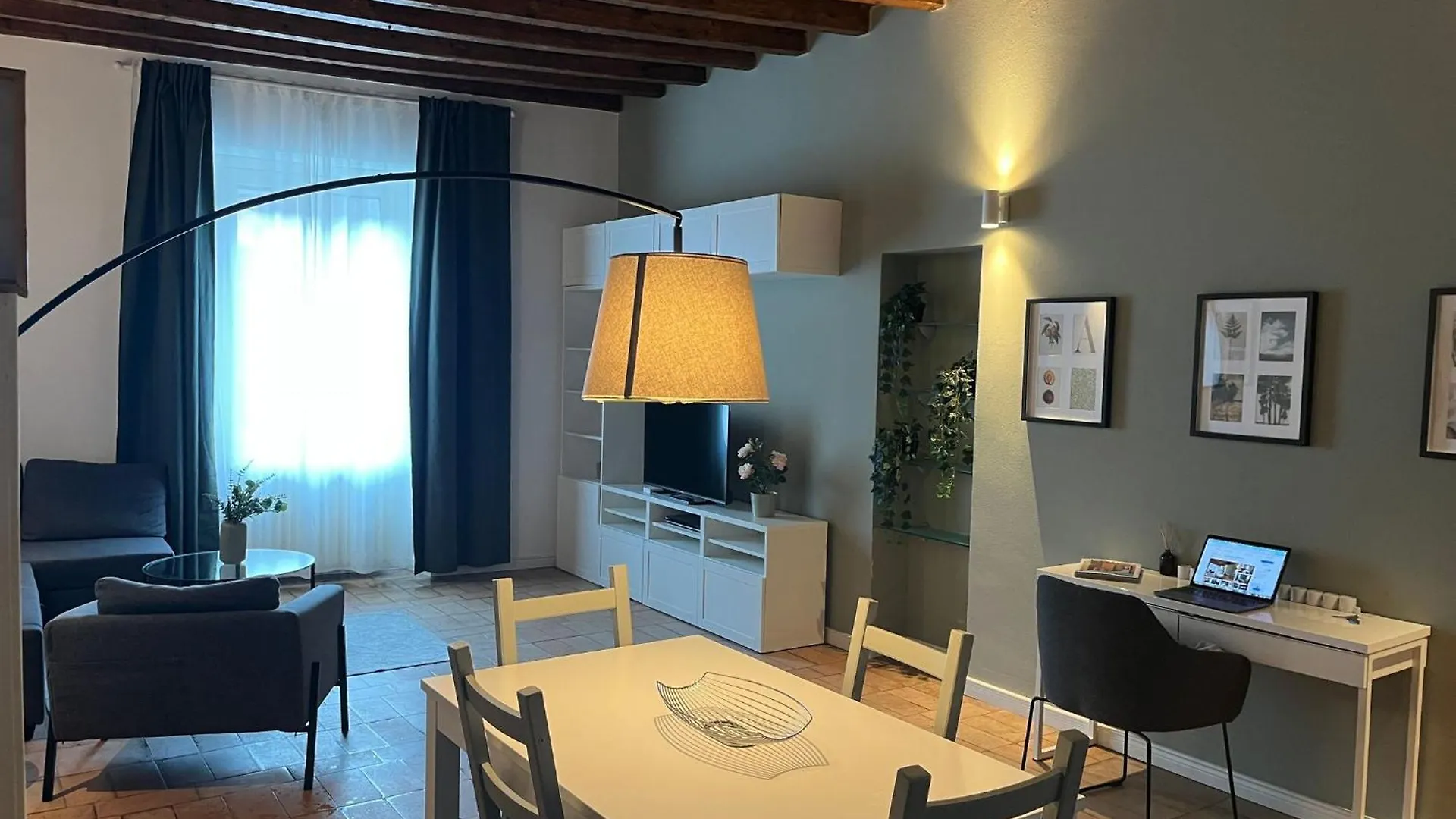 Navigli Darsena - Luxury Apartment With Balcony Milan